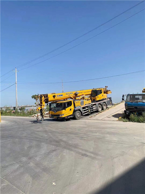 泸定县吊车作业时，可能会产生哪些额外收费项目？